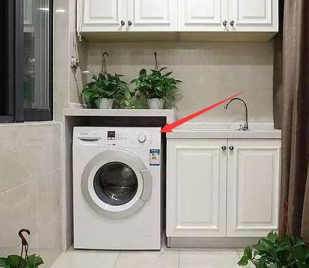 洗衣机放在“阳台”，这5个细节要多加注意，早了解不装错！